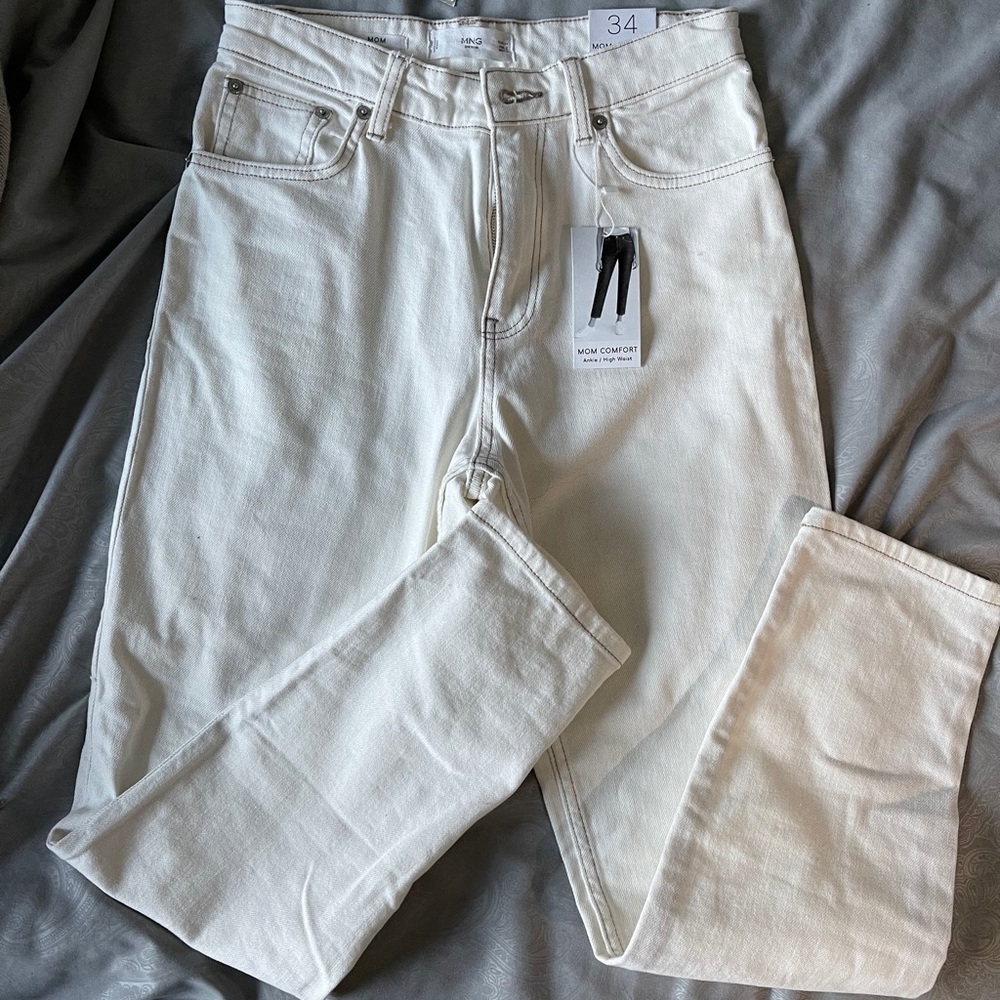 Mango mom fit jeans. NWT